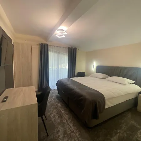 Beige Private Rooms Feleacu Exterior photo